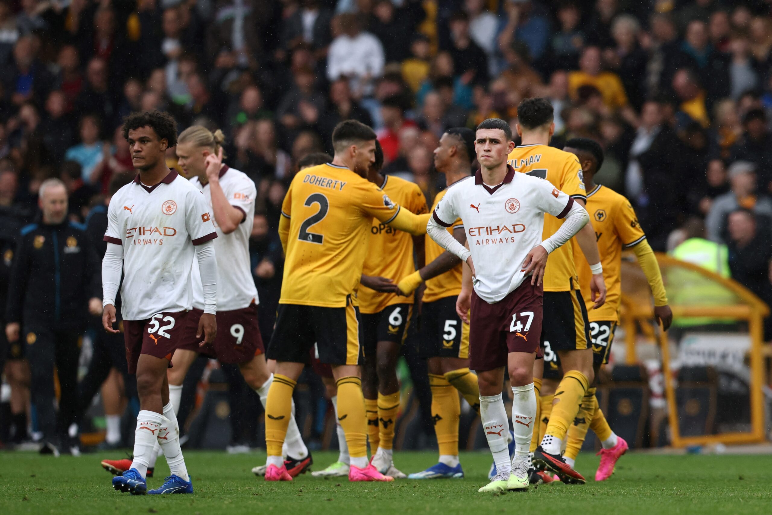 Manchester City Shocked By Wolves, Manchester United Beaten By Crystal Palace