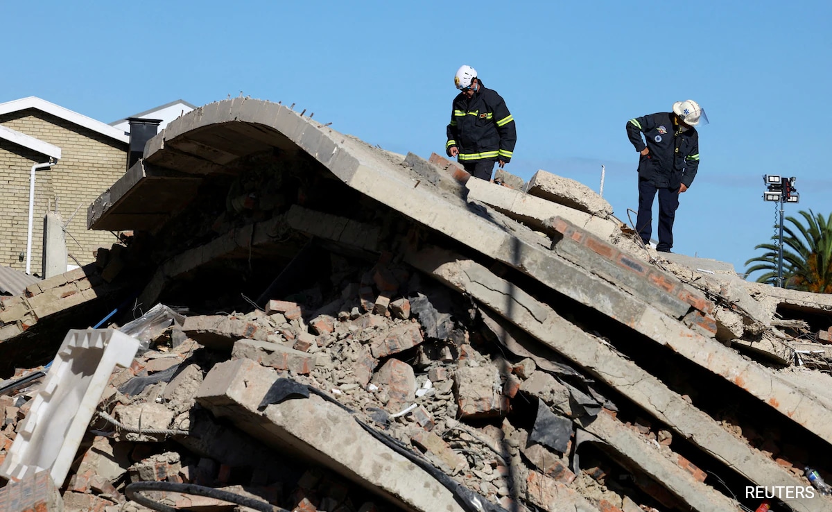 Man Rescued 5 Days After South Africa Building Collapse