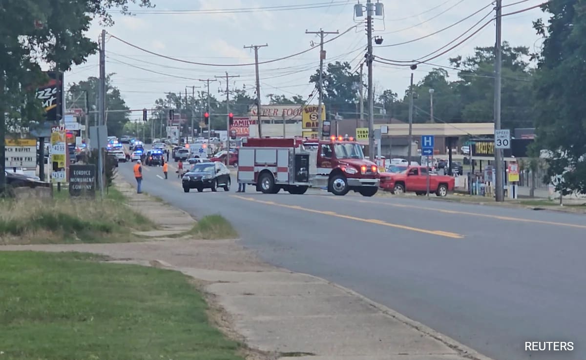 Gunman Opens Fire At Supermarket In US’ Arkansas, 3 Killed, 10 Injured