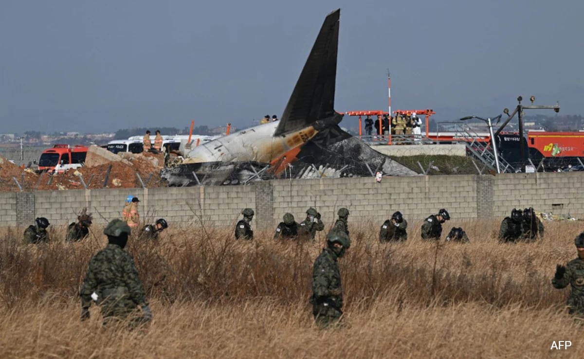 South Korea Plane Crash Victims’ Families In Tears